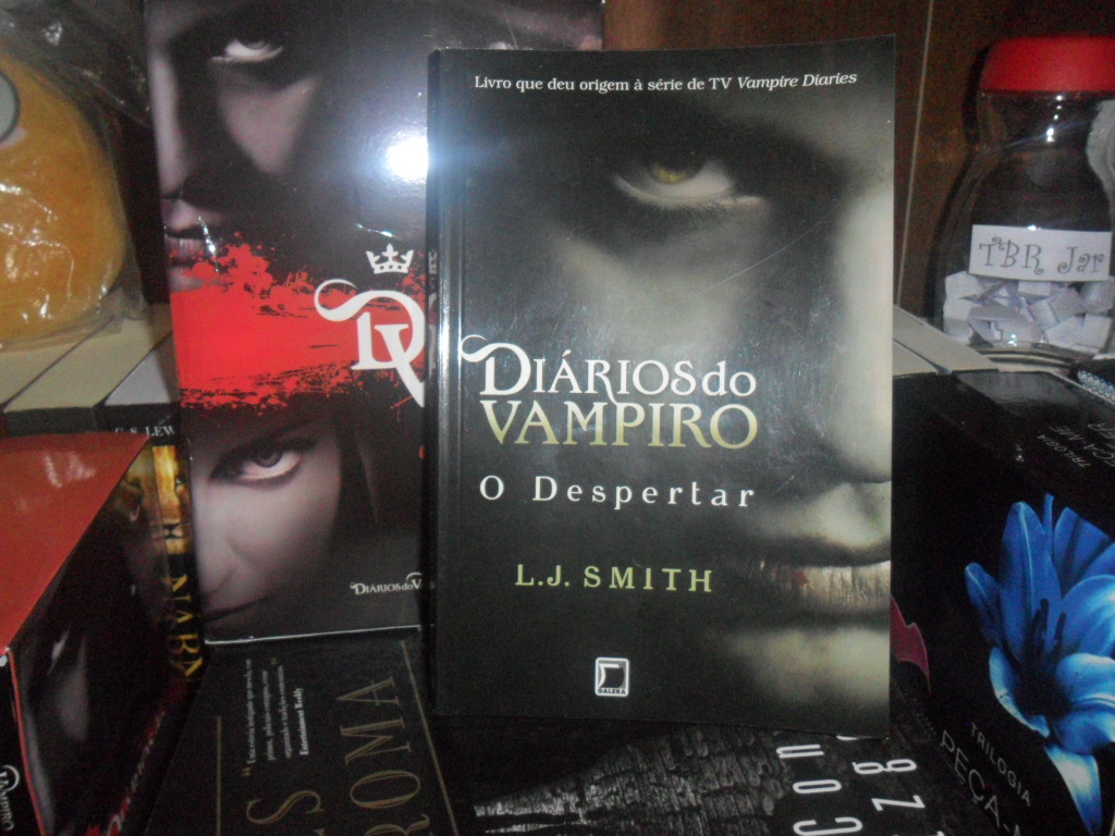 Livro - Diários do vampiro: O despertar (Vol. 1) - Livros de